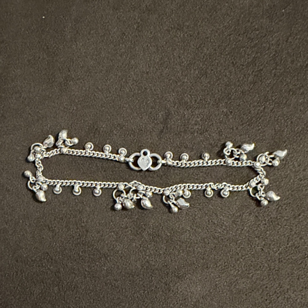 Charming Silver ankles bracelet with heart accents Indian silver